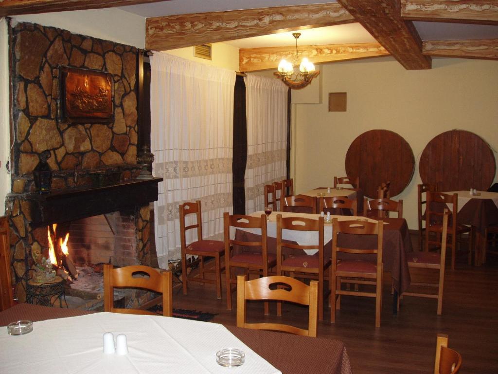 Hotel Drosia Messíni Exterior foto